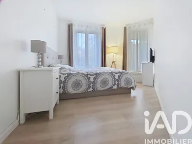 Appartement à Émerainville (77184)