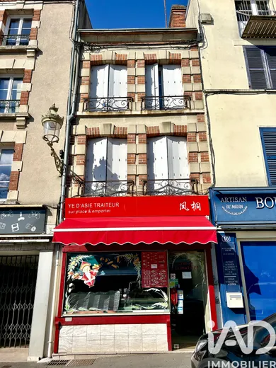 Building in Pithiviers (45300)