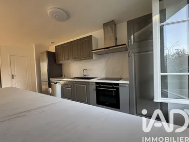 Apartment in Fresnes (94260)