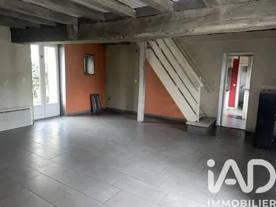 Maison à Pouzy-Mésangy (03320)