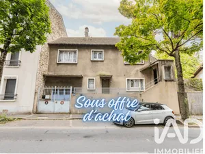 Building at Choisy-le-Roi (94600)