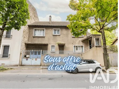 Building at Choisy-le-Roi (94600)