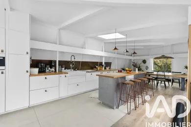 Maison d'architecte à Médan (78670)