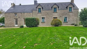 House at Allaire (56350)