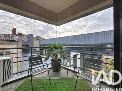Apartment in Bordeaux (33000)