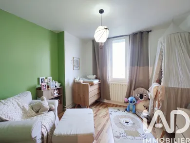 Apartment in Bourg-lès-Valence (26500)