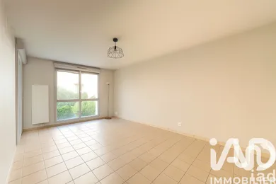 Apartment at Châtenay-Malabry (92290)