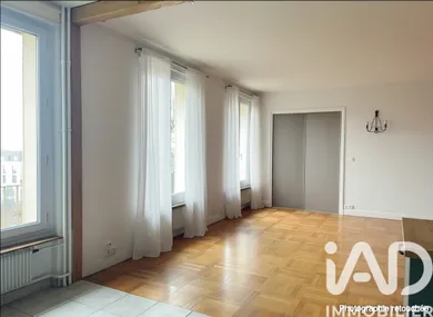 Apartment in Rueil-Malmaison (92500)