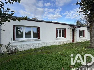 House at Charny (89120)