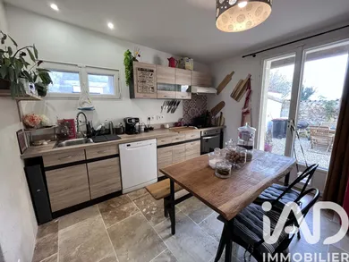 Maison de village à  Haux (33550)