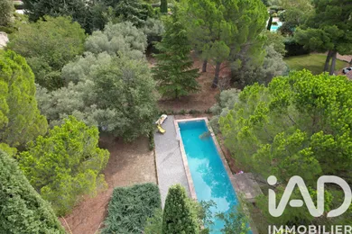 Architectural house in Éguilles (13510)