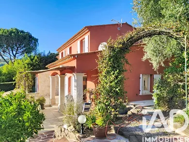 Maison à Les Adrets-de-l'Estérel (83600)