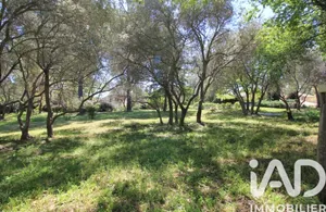 Architectural house at Éguilles (13510)