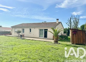 House in Beychac-et-Caillau (33750)