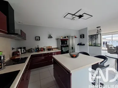 Detached house in Plaine-et-Vallées (79100)