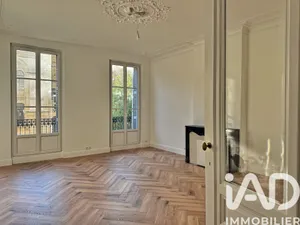 Apartment in Toulon (83000)