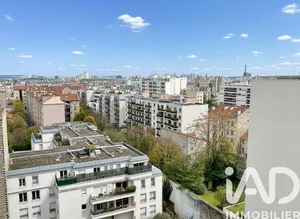Apartment at Montrouge (92120)