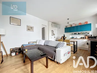 Apartment in Montreuil (93100)