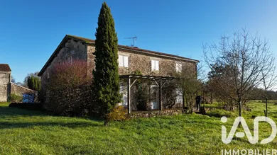 Domaine à Saint-Germain-de-Prinçay (85110)