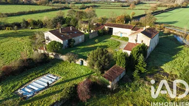 Domain in Saint-Germain-de-Prinçay (85110)