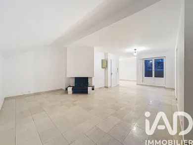 Apartment in aulnay-sous-bois (93600)