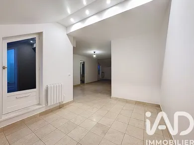 Apartment in aulnay-sous-bois (93600)