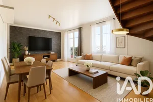 Duplex at Bailly-Romainvilliers (77700)