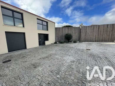 Triplex à Saint-Maur-des-Fossés (94210)