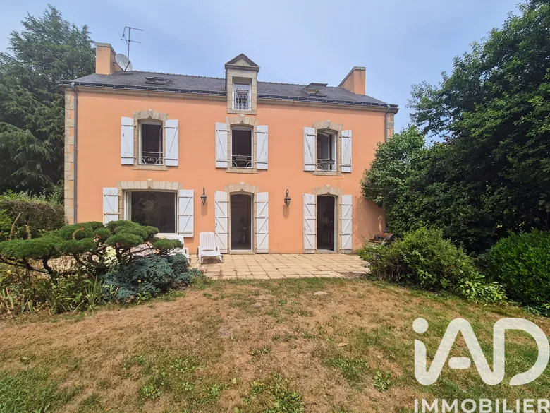 Maison 8 pièces 251 m² · à Languidic · 251 m² · 471 990 €