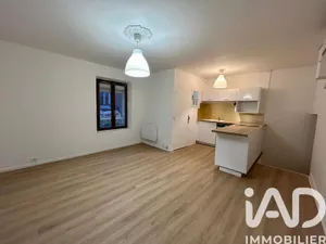 Apartment at Reims (51100)