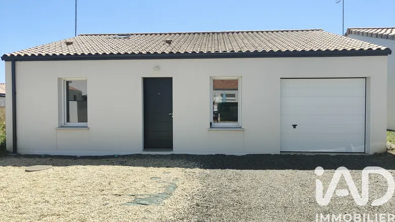 Maison 3 pièces 67 m² · à Saint-Vincent-sur-Jard · 67 m² · 800 €/mois