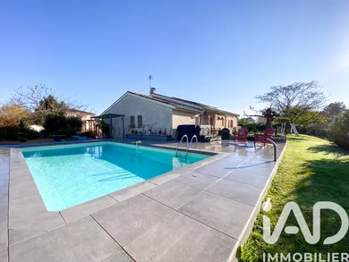 Maison traditionnelle à Bruguières (31150)