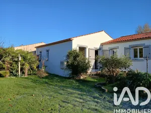 House at Dompierre-sur-Yon (85170)