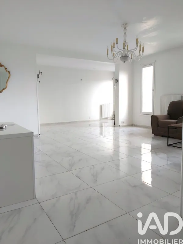 Appartement à Aulnay-sous-Bois (93600) photo 2