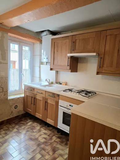 Village house at Irancy (89290)