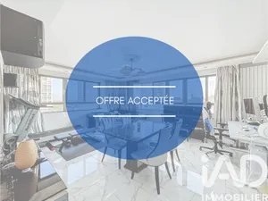 Apartment in Paris (75019)