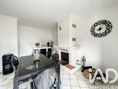 Appartement à Combs-la-Ville (77380)