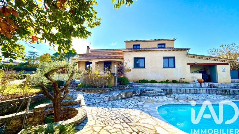Maison 5 pièces 131 m² · à Bourg-Saint-Andéol · 131,5 m² · 395 000 €
