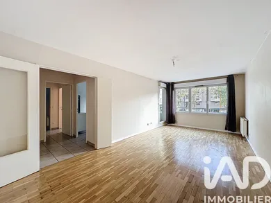 Apartment in Villeurbanne (69100)