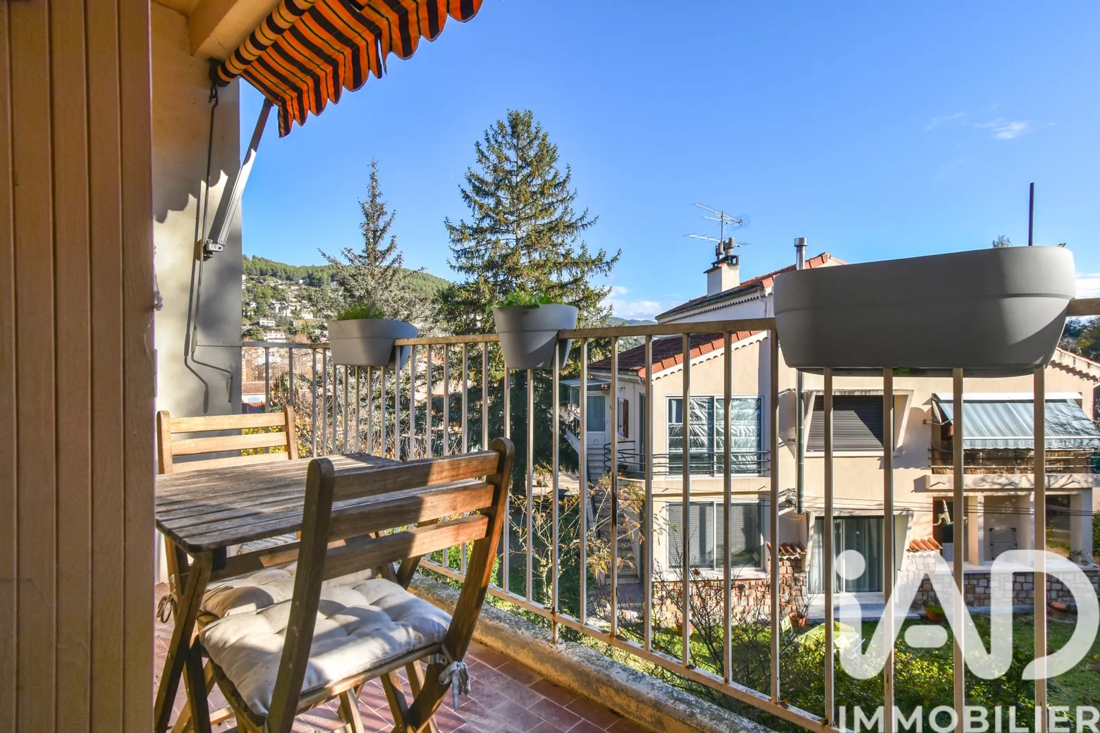 Vente appartement à Auriol (13390) : appartement 5 pièces 96 m² — 2