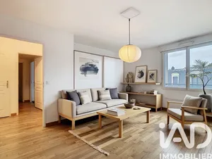 Apartment at Saint-Cyr-l'École (78210)