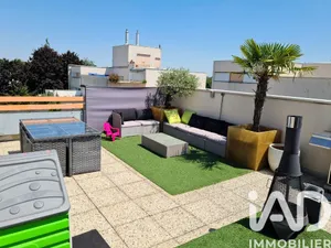 Apartment at Savigny-le-Temple (77176)