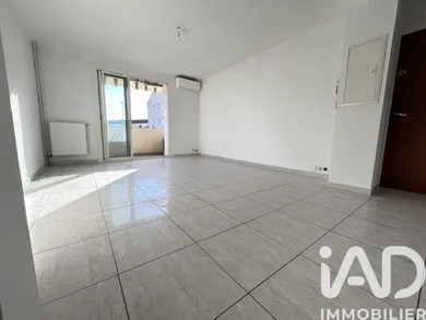 Apartment in Six-Fours-les-Plages (83140)