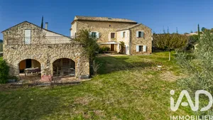 Mas in Saint-Michel-d'Euzet (30200)