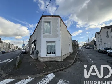 House in Parthenay (79200)
