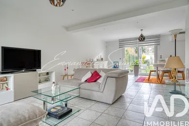 Maison traditionnelle à La Celle-Saint-Cloud (78170)