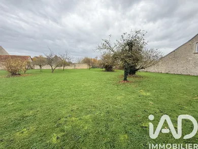 Land at Longues-sur-Mer (14400)