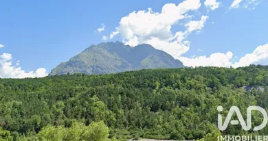 Terrain à Le Noyer (05500)