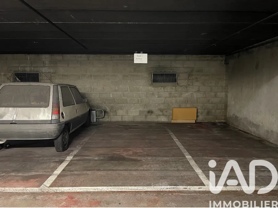 Parking à Paris (75013) photo 3