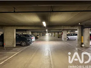 Parking at Paris (75013)